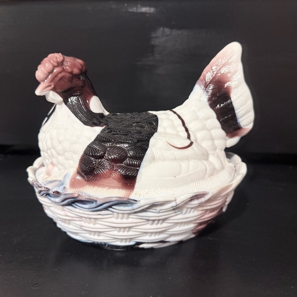 Slag Hen On Nest/ Purple And White 10”